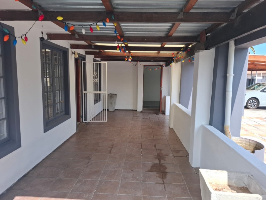 To Let 3 Bedroom Property for Rent in Gordons Bay Central Western Cape